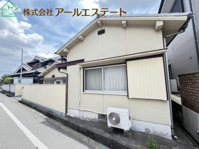 高砂市阿弥陀町南池　　中古戸建の外観
