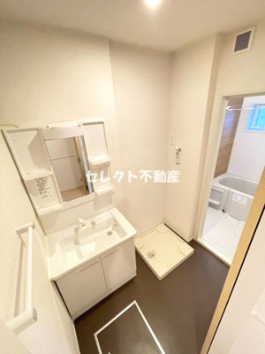 【洗面所】 | ピュアハイツ・翠Ａ | 【ピュアハイツ・翠Ａ】使いやすい洗面所です