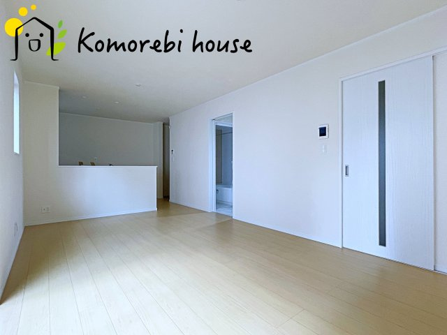 中分1丁目27番　新築一戸建て　ハートフルタウン　Aの居間・リビング|コミュニケーションがとりやすい対面キッチン型のリビング♪
お子様が思わずお手伝いしたくなる間取りです♪