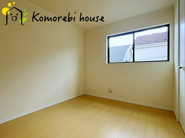 中分1丁目27番　新築一戸建て　ハートフルタウン　Aの子供部屋|真ん中のお部屋はお子様へ♪
ご夫婦のお隣のお部屋で安心感がありますね♪