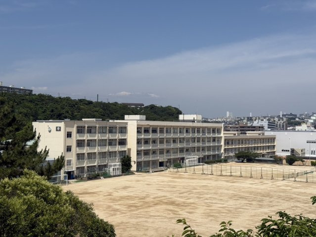 神戸市垂水区舞子台8丁目　新築戸建C号地の周辺|舞子中学校（約1130ｍ）