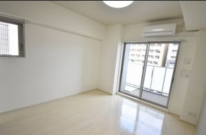 BPRレジデンス江坂の居間・リビング