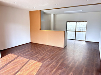 【居間・リビング】 | 【リフォーム住宅】中古一戸建　里庄町新庄B　3LDK | LDKスペース