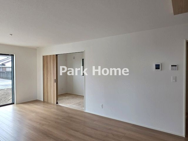 香美市土佐山田町宝町4丁目-2期5棟5-新築戸建ての居間・リビング|１F:18LDK+4和室