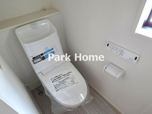 香美市土佐山田町宝町4丁目-2期5棟5-新築戸建てのトイレ|２F:トイレ