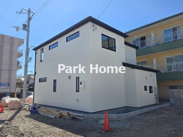 香美市土佐山田町宝町4丁目-2期5棟5-新築戸建ての外観|5号棟　2025.10月：建築中