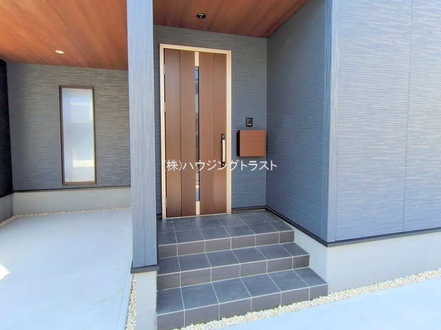 仲介手数料無料　リーブルガーデン所沢上新井・新築全5棟の玄関