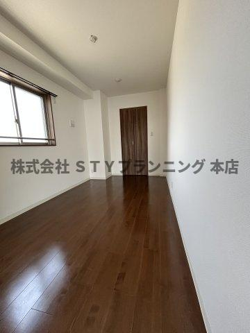 仲介手数料０円！NR今池の洋室