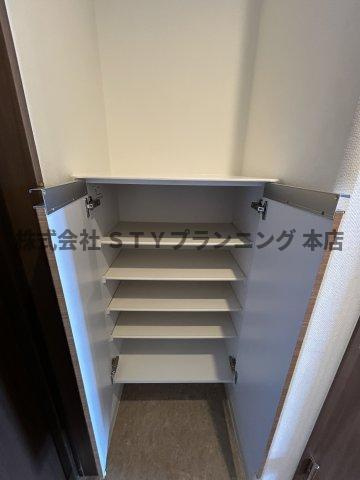 仲介手数料０円！NR今池の収納