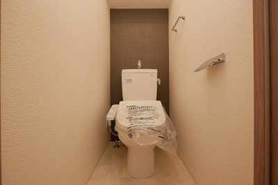 【トイレ】 | S-RESIDENCE福島玉川Tres | 落ち着いた色調のトイレです