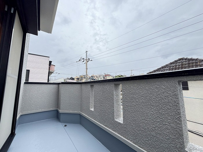 ◆内外装リフォーム済みの美宅◆全居室６帖以上のゆったり間取りの４DK◆宇治市宇治池森のバルコニー|バルコニー