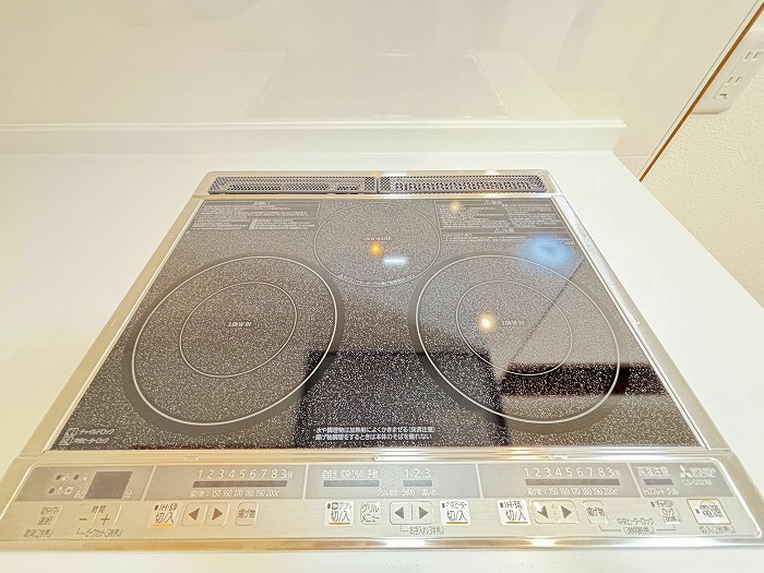 ◆内外装リフォーム済みの美宅◆全居室６帖以上のゆったり間取りの４DK◆宇治市宇治池森のキッチン|IHコンロ