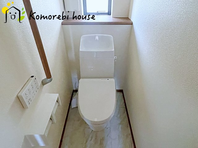 中分1丁目27番　新築一戸建て　ハートフルタウン　Bのトイレ|9/6　撮影済み