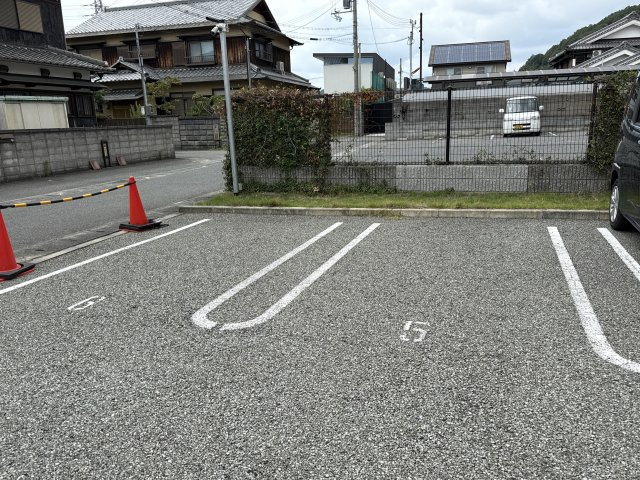 リラフォート白坂の駐車場