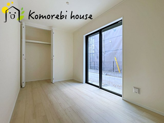 中分1丁目27番　新築一戸建て　ハートフルタウン　Cの洋室