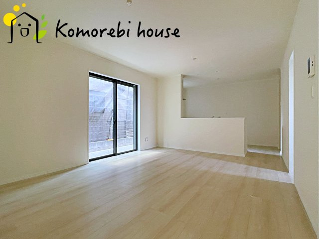 中分1丁目27番　新築一戸建て　ハートフルタウン　Cの居間・リビング|9/1撮影