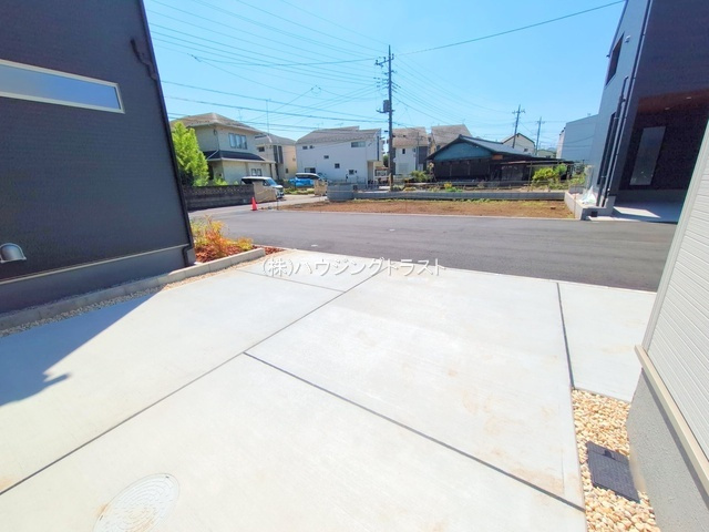 仲介手数料無料　リーブルガーデン所沢上新井・新築全5棟の駐車場