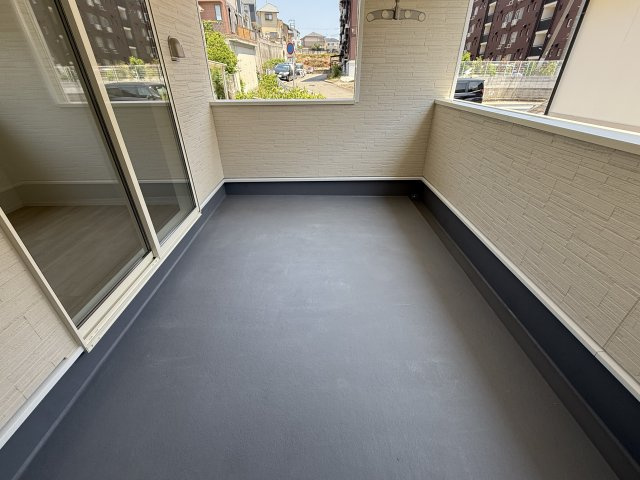 神戸市西区玉津町高津橋新築戸建１号棟のバルコニー