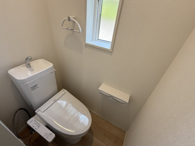 神戸市西区玉津町高津橋新築戸建１号棟のトイレ