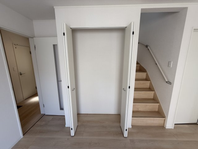 神戸市西区玉津町高津橋新築戸建３号棟の収納