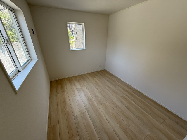 神戸市西区玉津町高津橋新築戸建３号棟の洋室