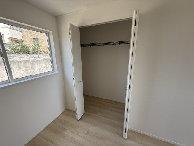 神戸市西区玉津町高津橋新築戸建３号棟の収納