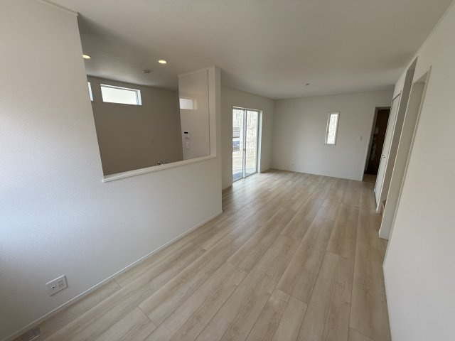 神戸市西区玉津町高津橋新築戸建３号棟の居間・リビング