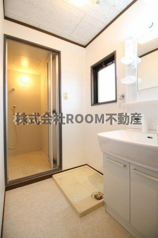 ユーミー壱番館の洗面所|脱衣スペースもあります