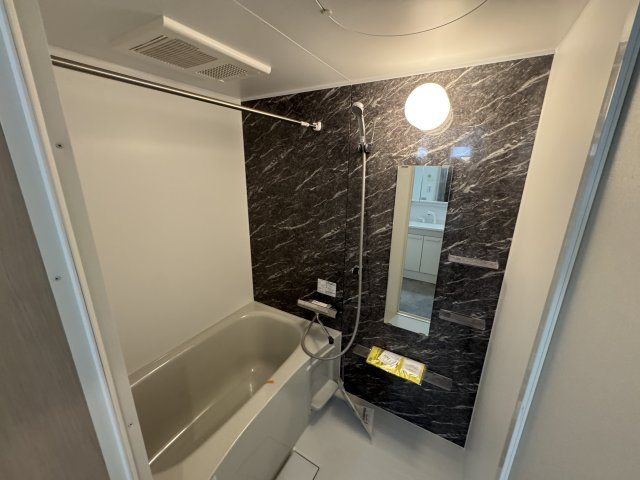 La vie belle 宝山町の浴室