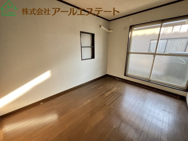 姫路市白浜町　　中古戸建の洋室