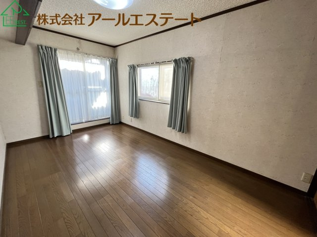 姫路市白浜町　　中古戸建の寝室