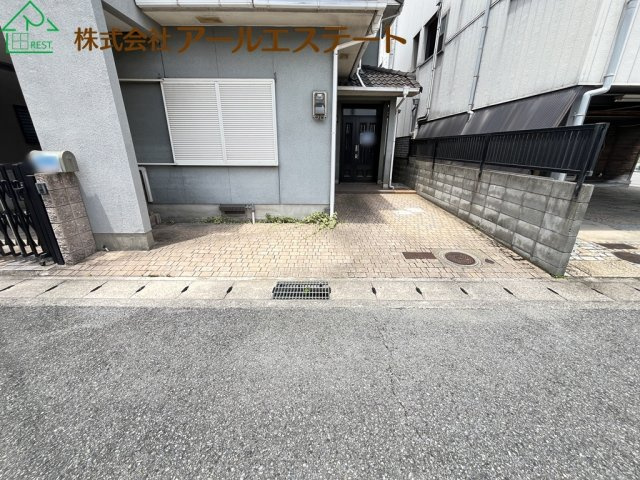 姫路市白浜町　　中古戸建の駐車場