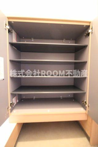 グリーンコーポ年見の寝室|開放的な寝室です