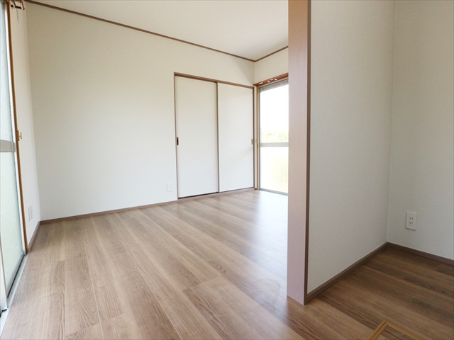 小林借家の寝室