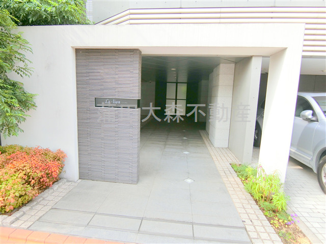 ル・リオン大鳥居の外観