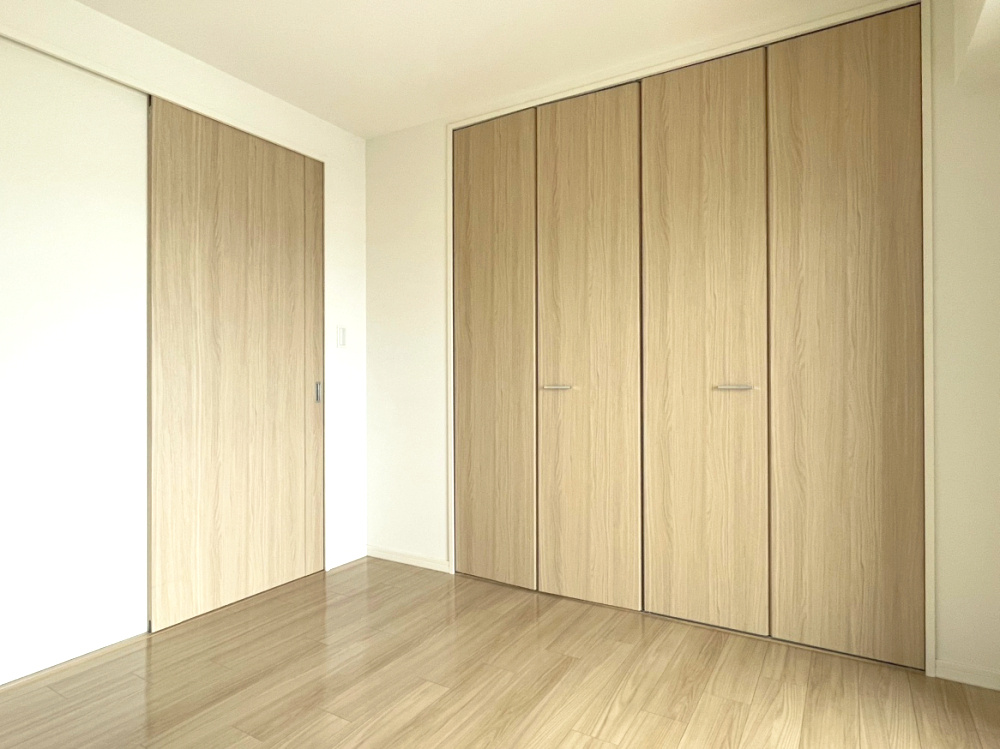 アルファステイツ古町の洋室