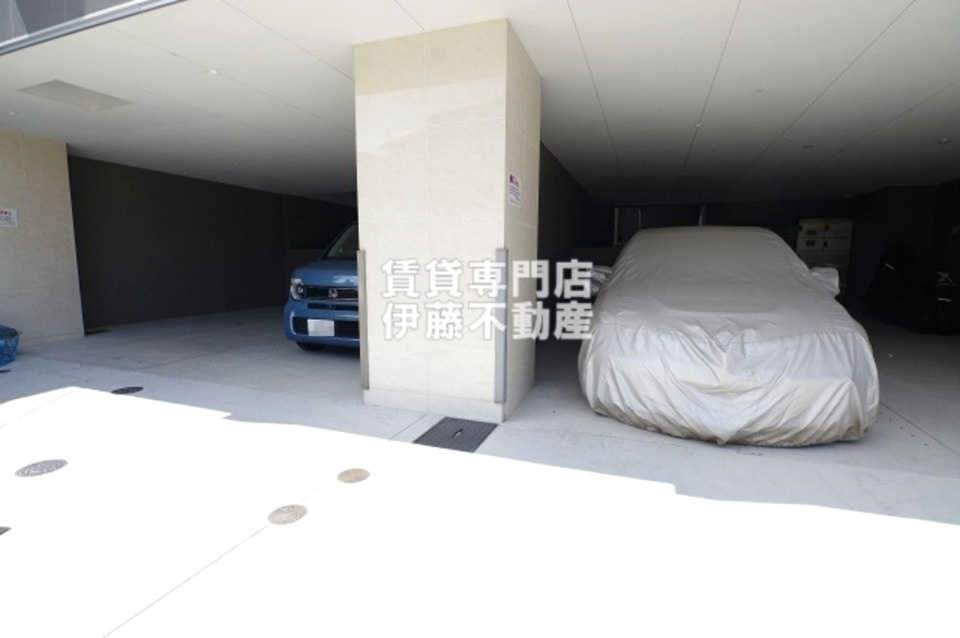 NORITAKE RISE（則武ライズ）の駐車場