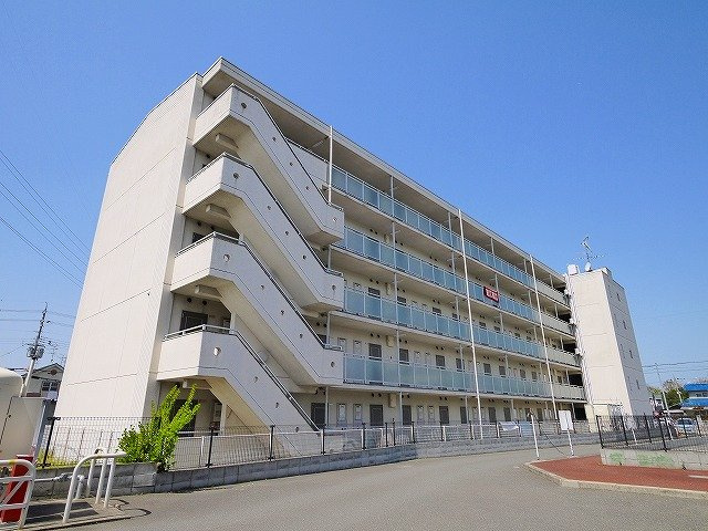 クリーンハイツ オンリーワンの外観