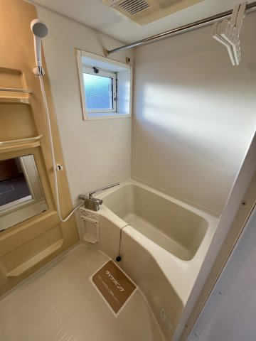 リビングタウン観音寺Ｅ棟の浴室