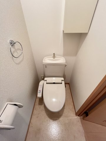 リビングタウン観音寺Ｅ棟のトイレ