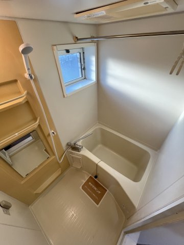 リビングタウン観音寺Ｅ棟の浴室