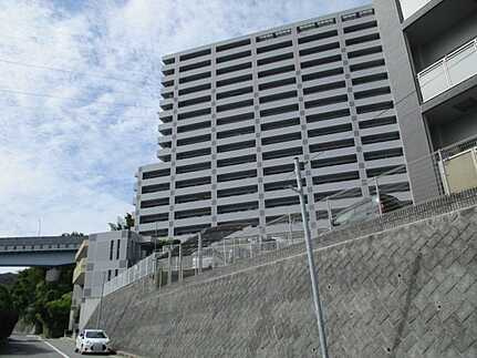 ローレルコート古江の外観