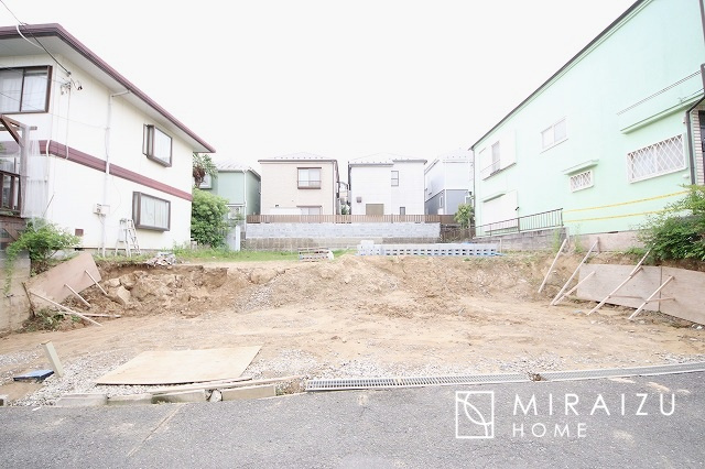 【外観】 | 居心地の良さそうなリラックスできる空間。独立性のある建物ですので、ご自分の時間を大切にしたご家族様にぴったりです！