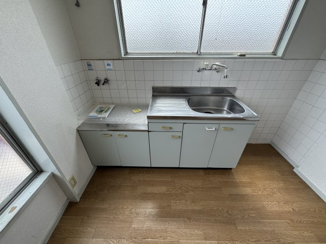 草野マンション８号館のキッチン