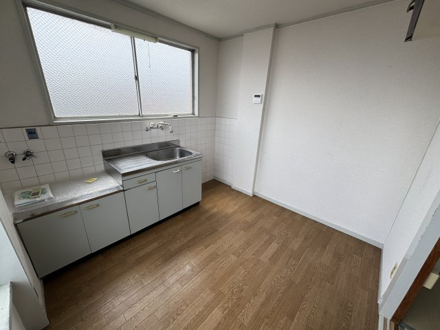 草野マンション８号館の内装