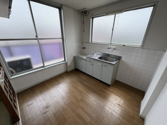 草野マンション８号館の内装