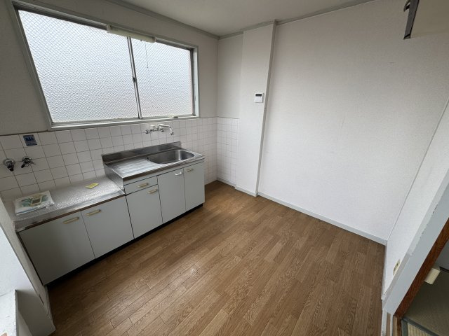 草野マンション８号館の居間・リビング