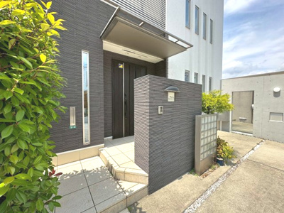 【エントランス】 | 豊中市緑丘２丁目戸建