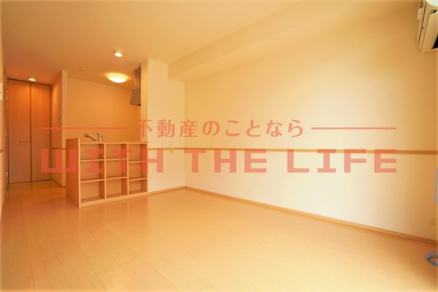 グランドソレーユＲＳ【10，000円キャッシュバック対象物件】の居間・リビング|こちらの居間で趣味の時間をお楽しみください