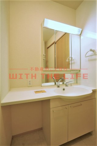 グランドソレーユＲＳ【10，000円キャッシュバック対象物件】の独立洗面台|朝の身支度には欠かせない独立洗面化粧台